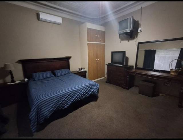 4 BEDROOM HOUSE FOR SALE IN BRENTHURST